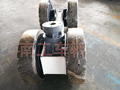 10噸電動(dòng)平板拖車(chē)配件4I.jpg