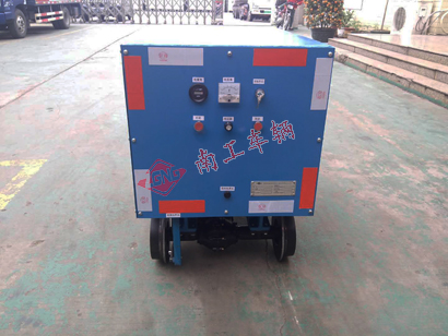 0.2噸輕型電動(dòng)軌道車(chē)4I.jpg