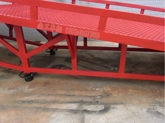 10噸移動(dòng)多登車(chē)橋I.jpg